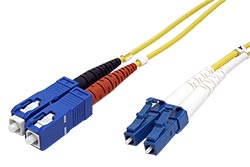 Optický patchkabel LC-SC 9/125 (single mode), 2mm, duplex, OS2, LSOH, 15m