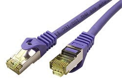 S/FTP patchkabel kat. 7, s konektory RJ45, LSOH, 1,5m, fialový